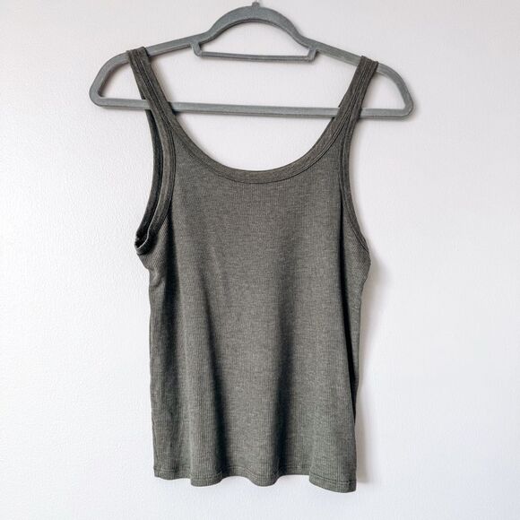 American Eagle Green Ribbed Classic Tank Size Medium - Picture 2 of 6